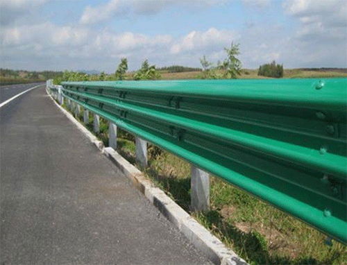 三波噴塑波形護欄